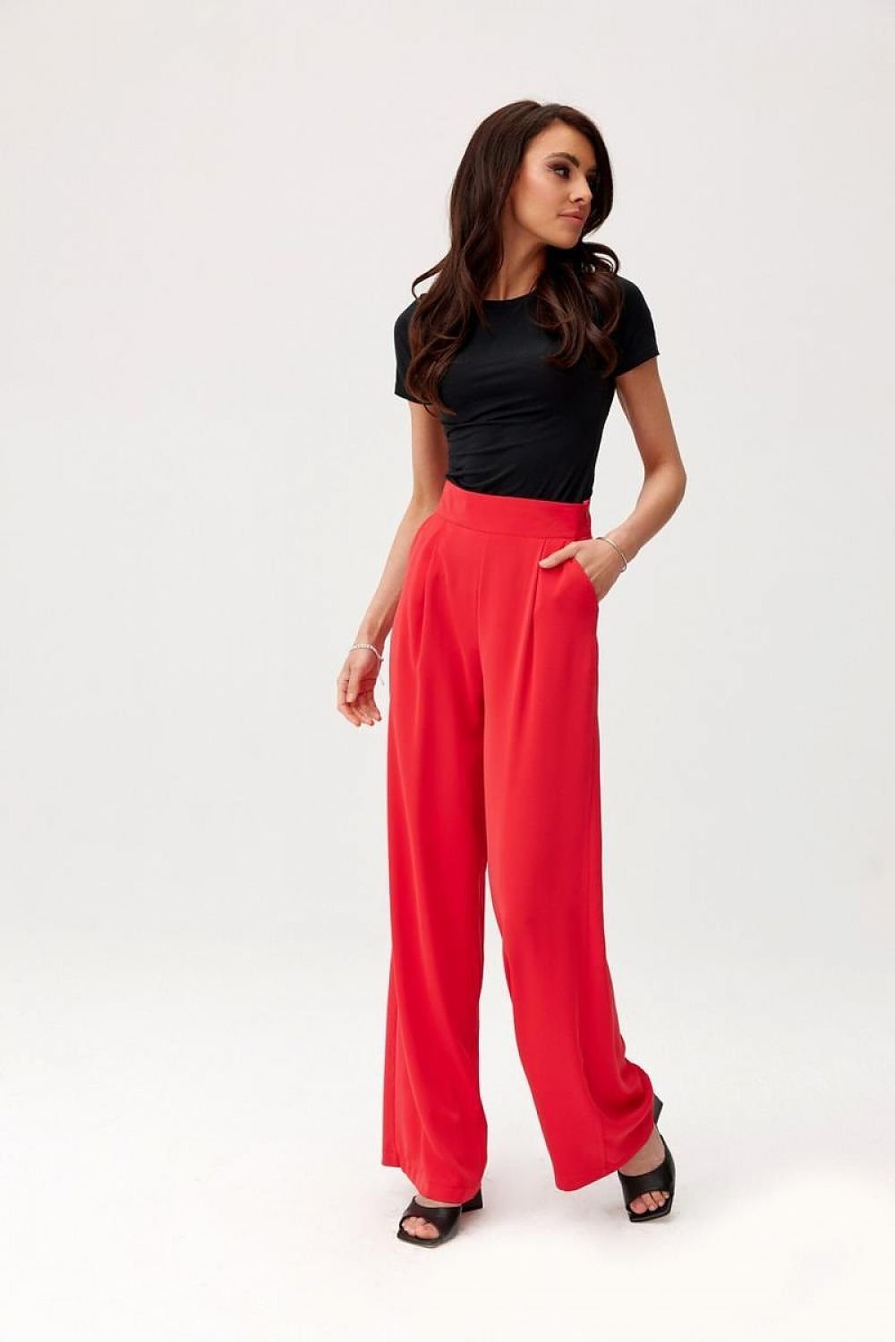 Women trousers model 195911 Roco Fashion - Trendyglobal 