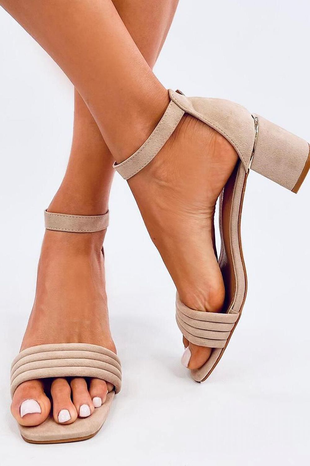 Heel sandals model 196076 Inello - Trendyglobal 