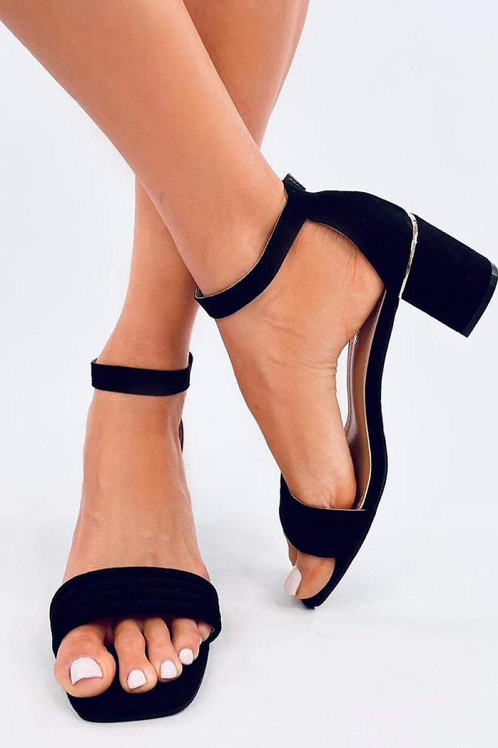 Heel sandals model 196078 Inello - Trendyglobal 