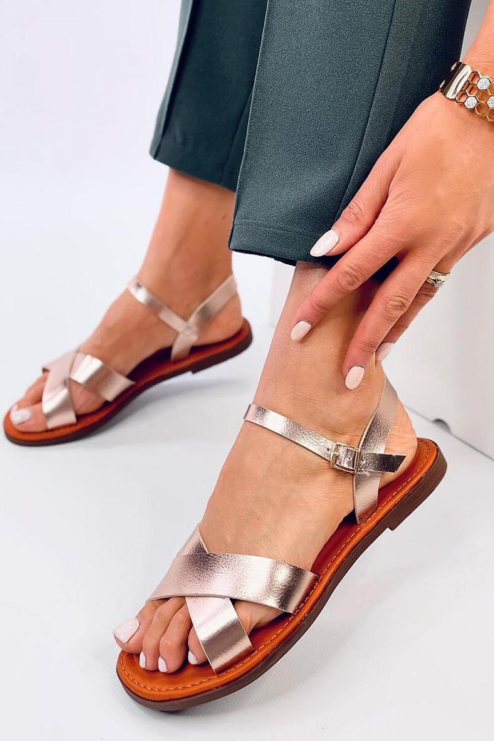 Sandals model 196537 Inello - Trendyglobal 