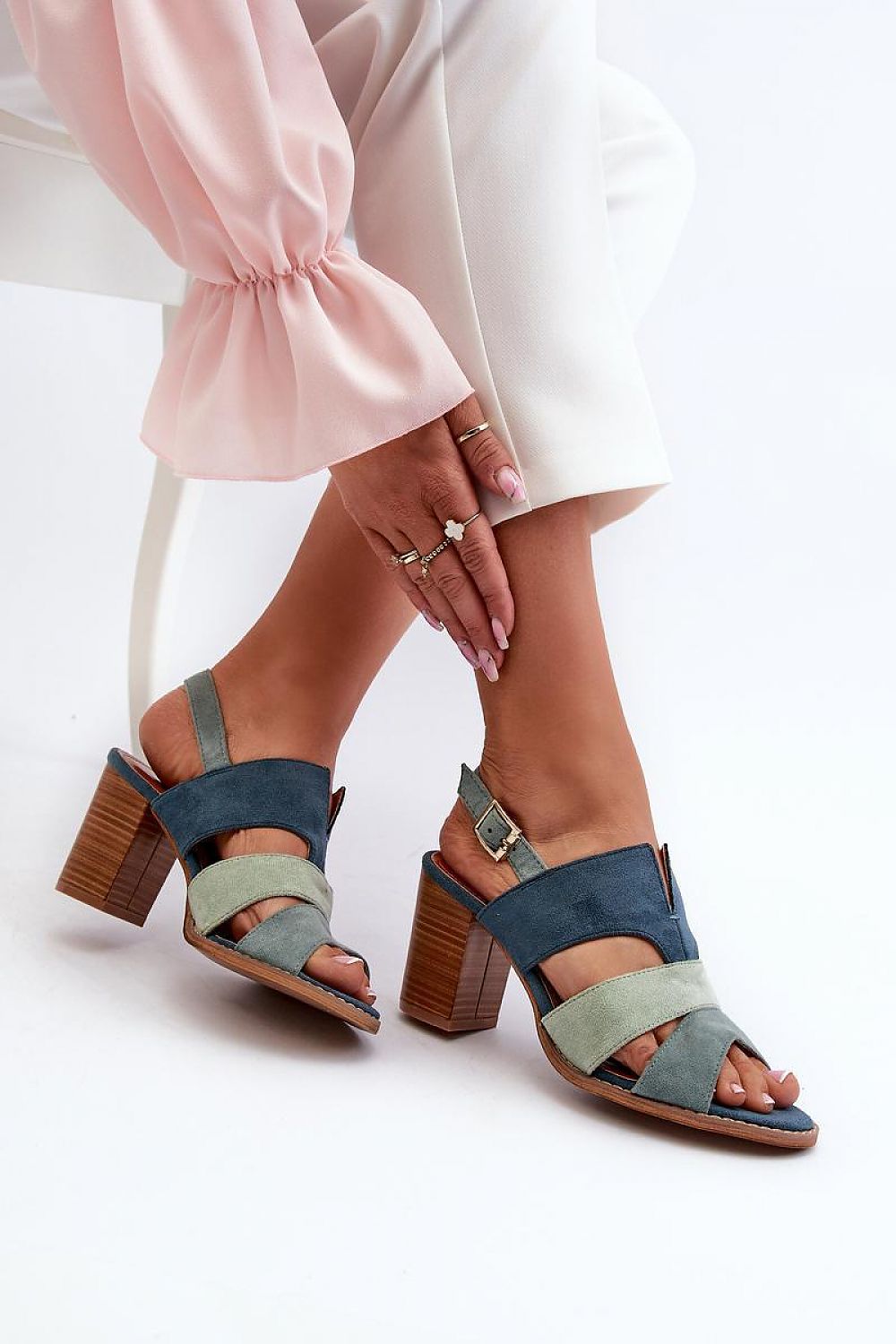 Heel sandals model 196630 Step in style - Trendyglobal 