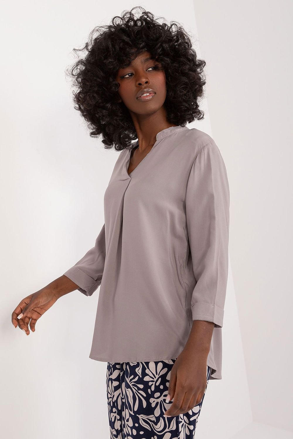 Blouse model 196921 Sublevel - Trendyglobal 