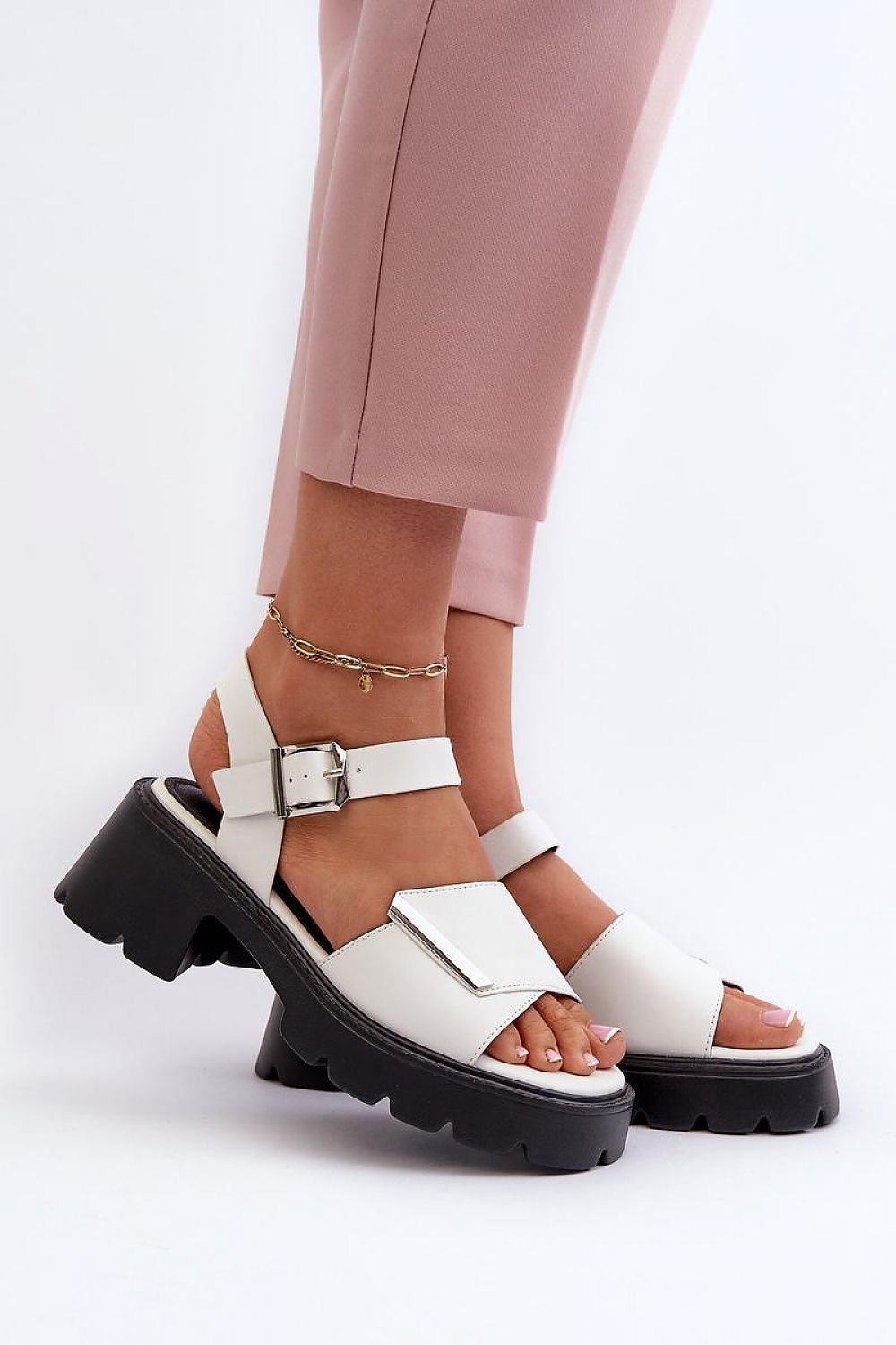 Heel sandals model 196954 Step in style - Trendyglobal 