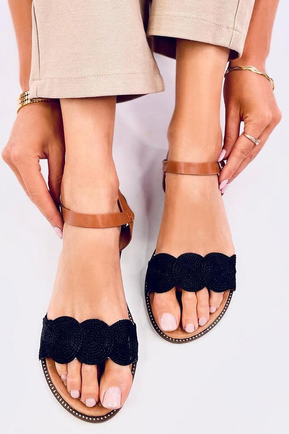 Sandals model 197381 Inello - Trendyglobal 