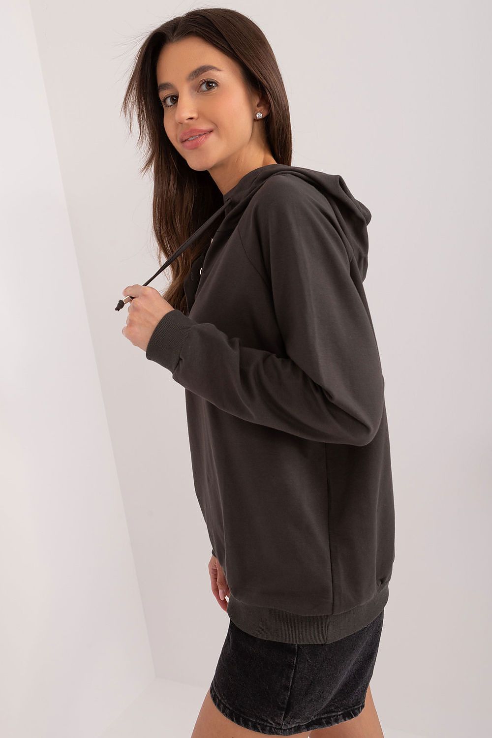 Sweatshirt model 197447 Relevance - Trendyglobal 