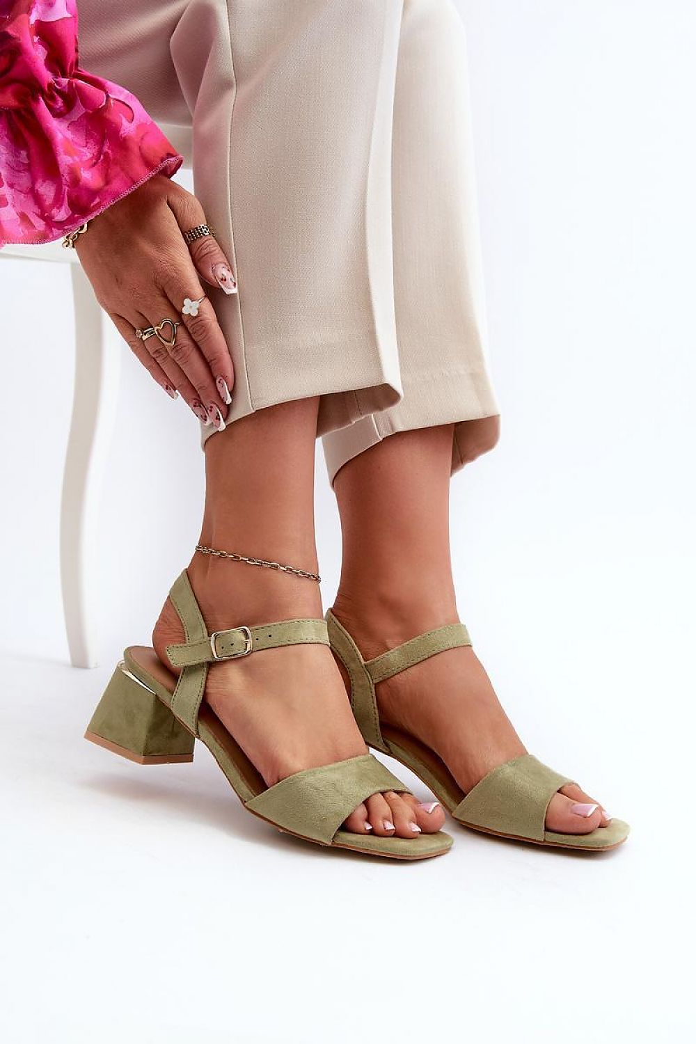 Sandals model 197594 Step in style - Trendyglobal 