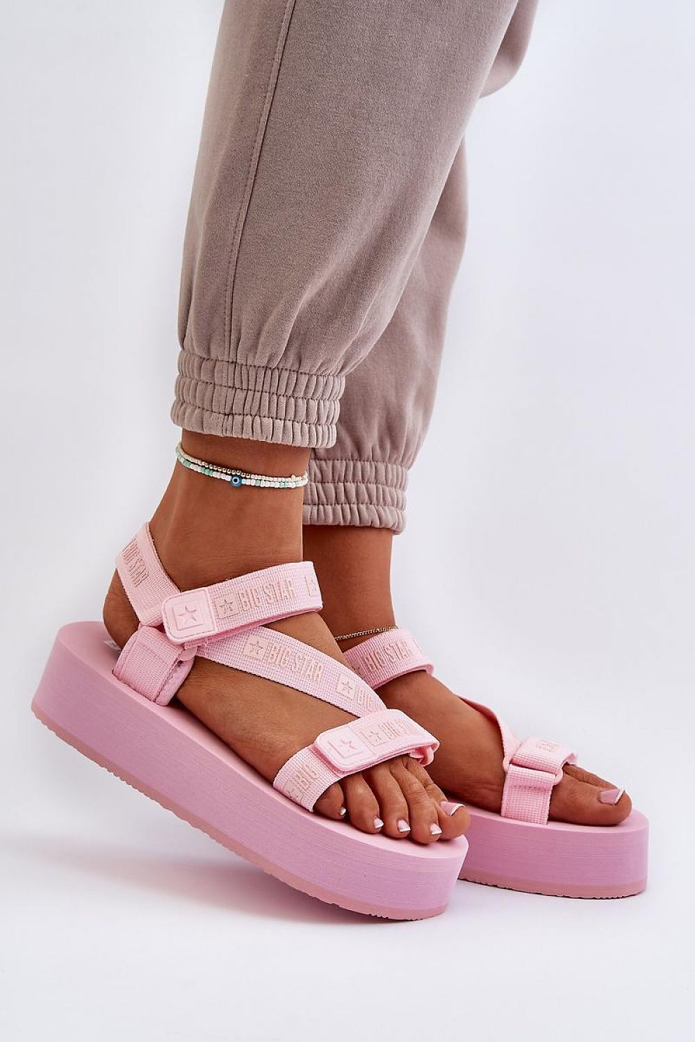 Sandals model 198197 Step in style - Trendyglobal 