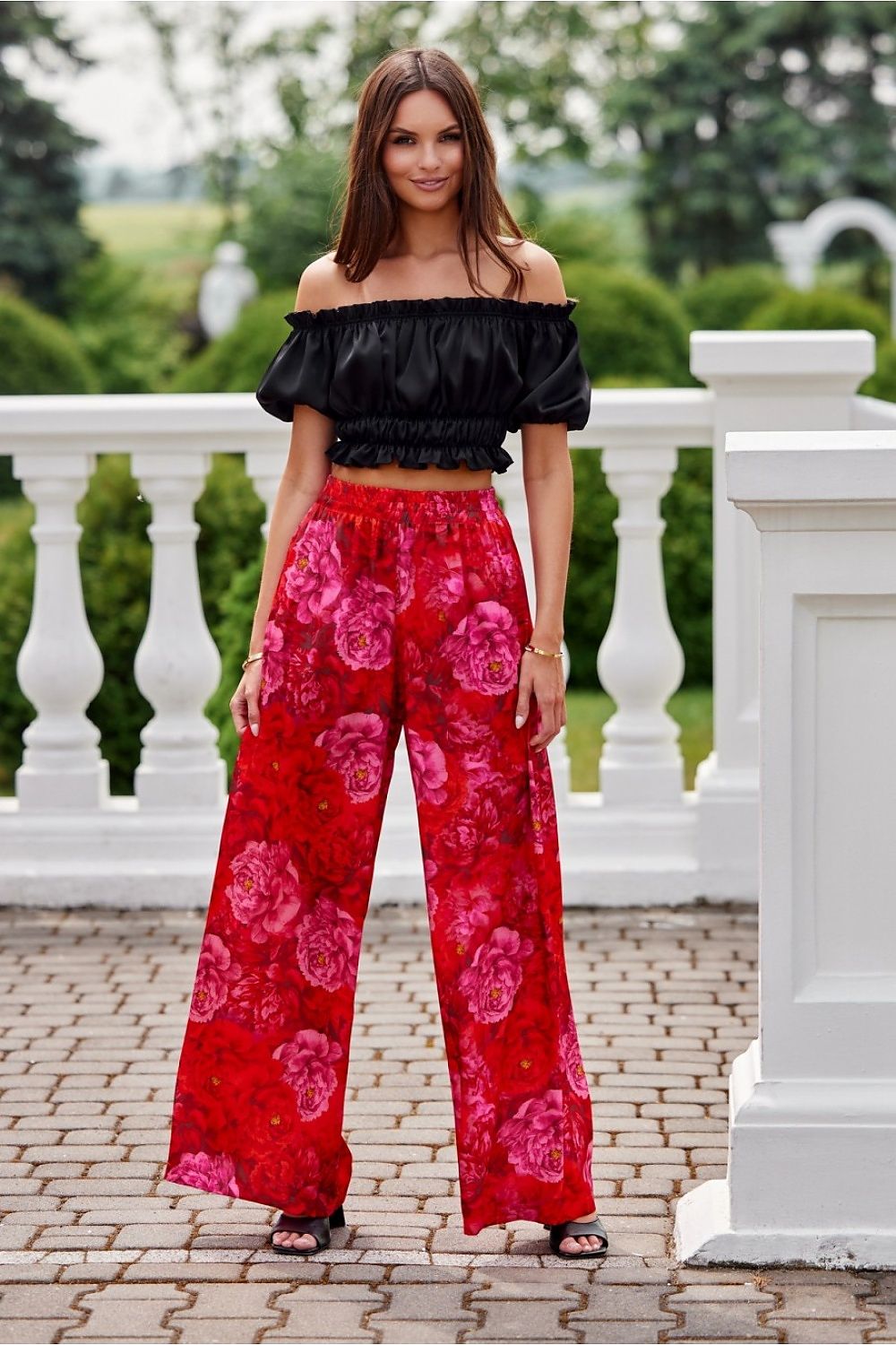 Women trousers model 198252 Roco Fashion - Trendyglobal 