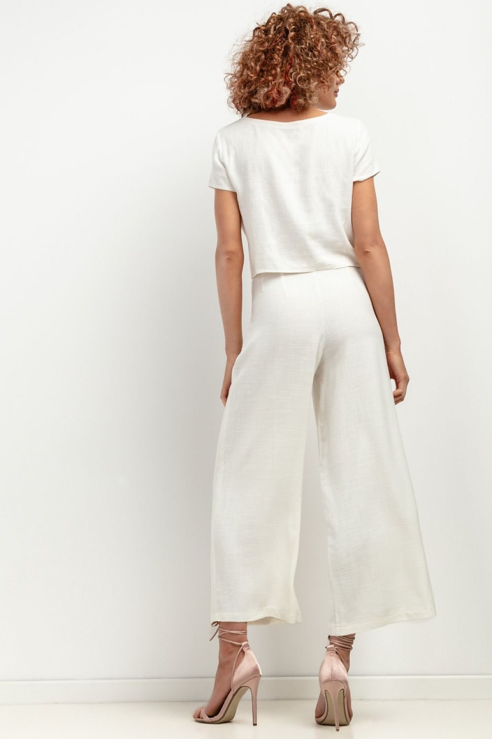 Women trousers model 198549 Tessita - Trendyglobal 