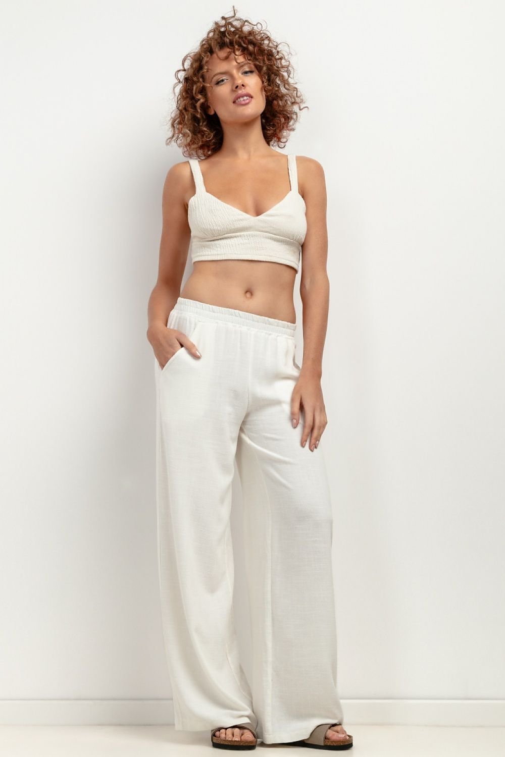 Women trousers model 198553 Tessita - Trendyglobal 