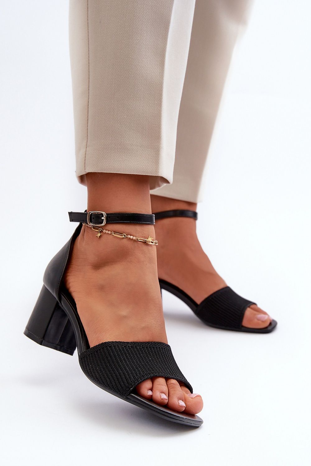 Heel sandals model 198689 Step in style - Trendyglobal 