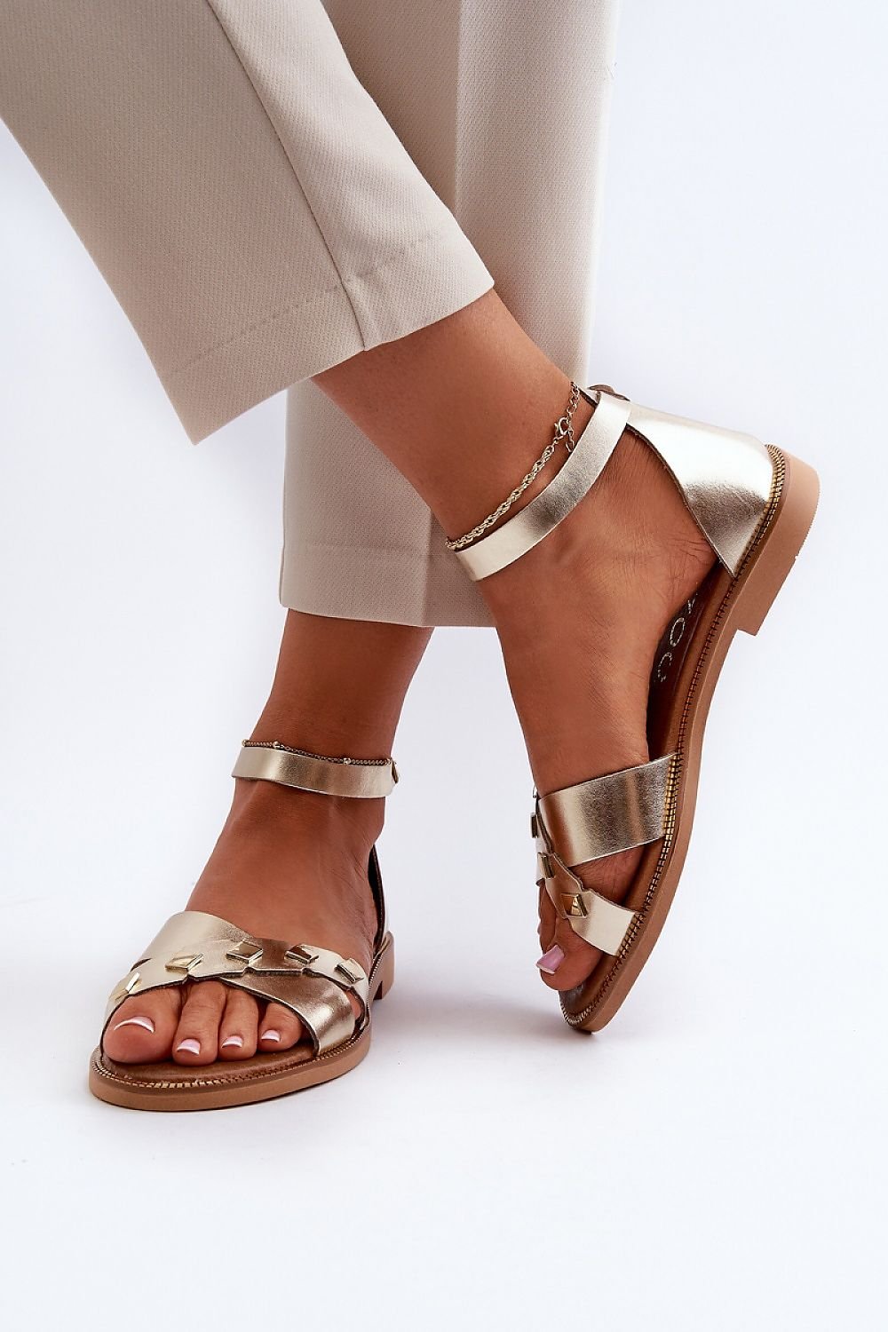 Sandals model 198809 Step in style - Trendyglobal 