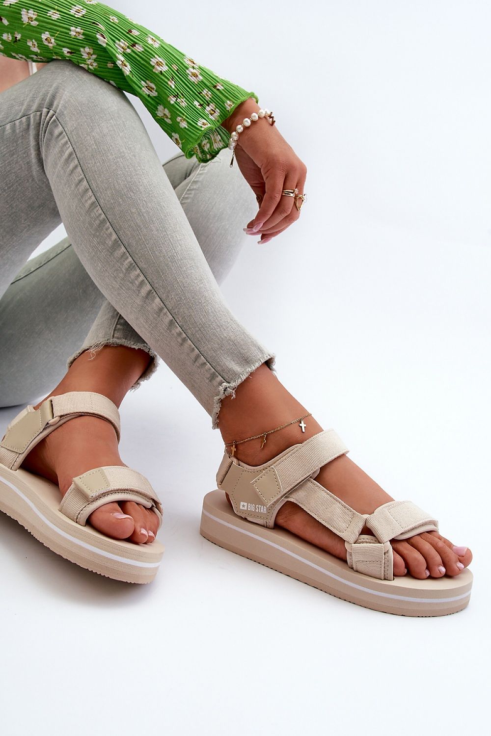 Sandals model 198856 Step in style - Trendyglobal 