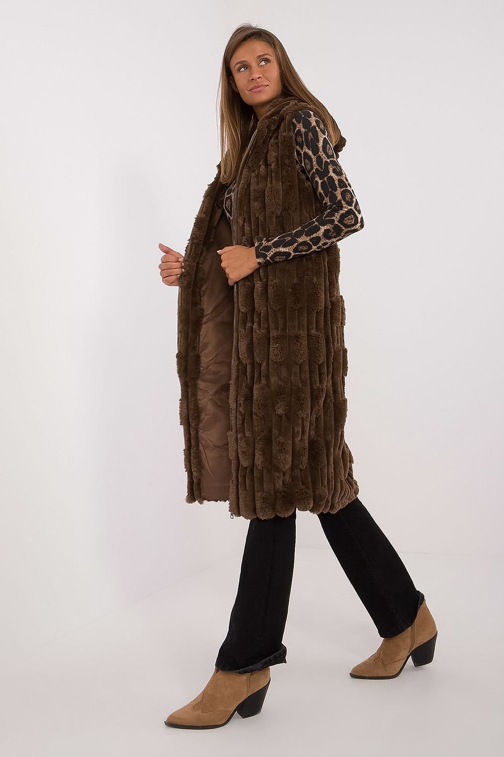 Gilet model 190869 AT - Trendyglobal 