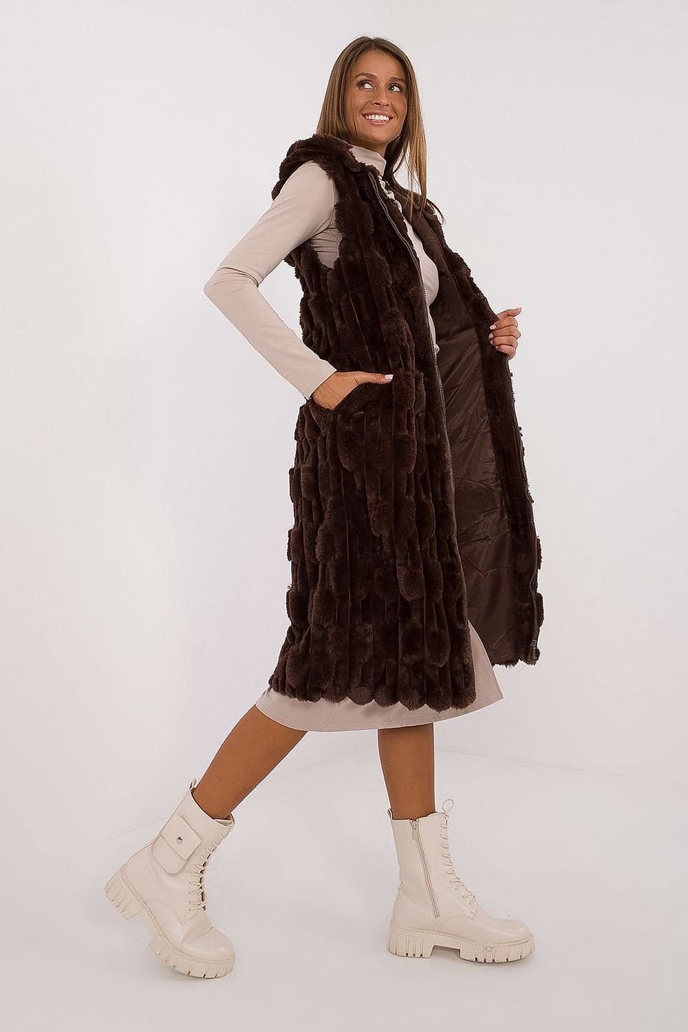 Gilet model 190869 AT - Trendyglobal 