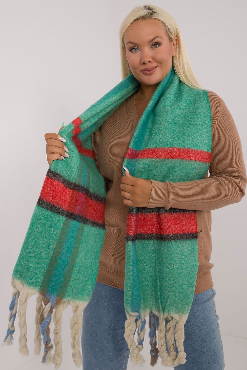 Shawl model 200289 AT - green / one-size-fits-all