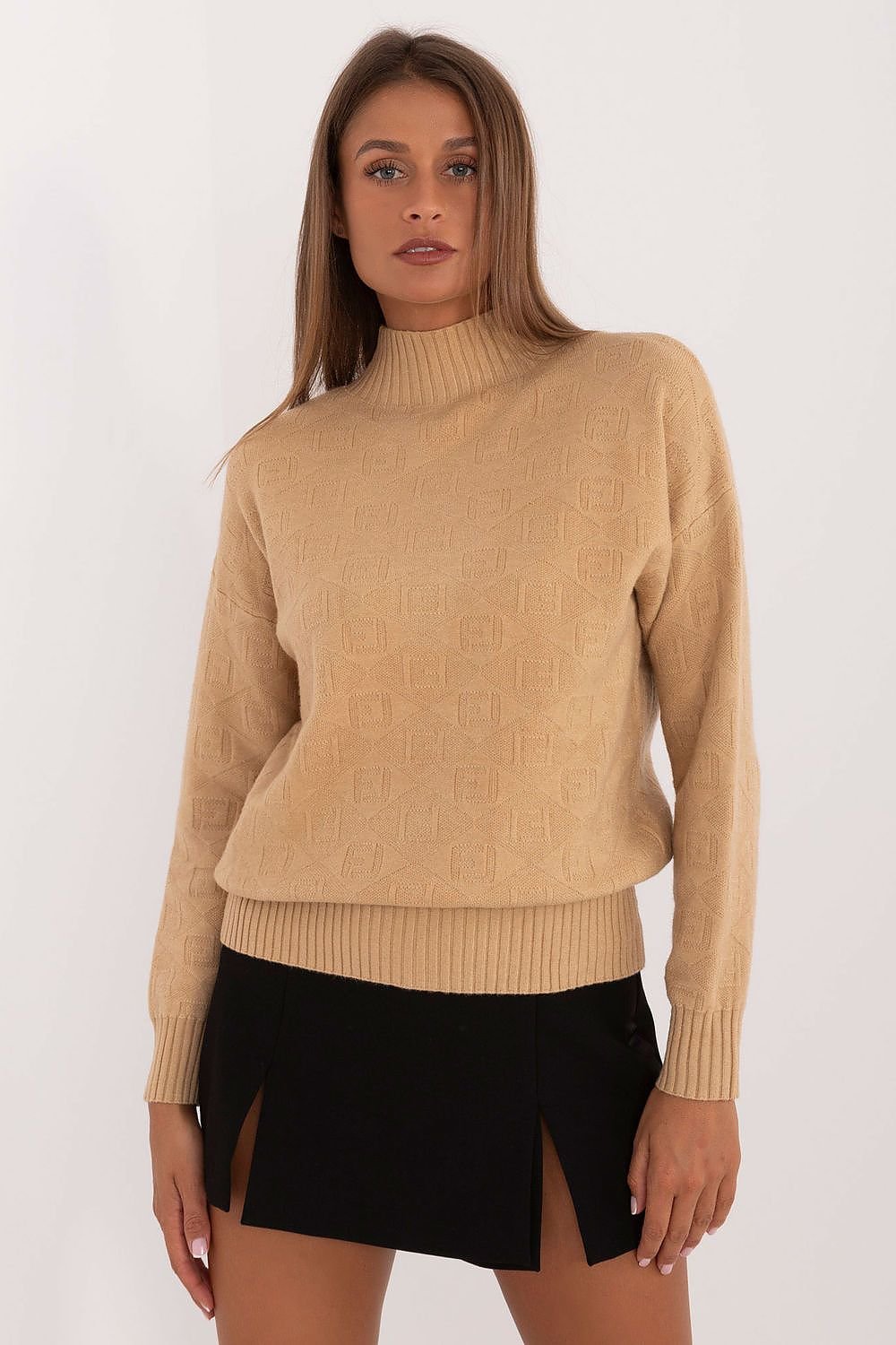 Jumper model 200333 AT - brown / one-size-fits-all