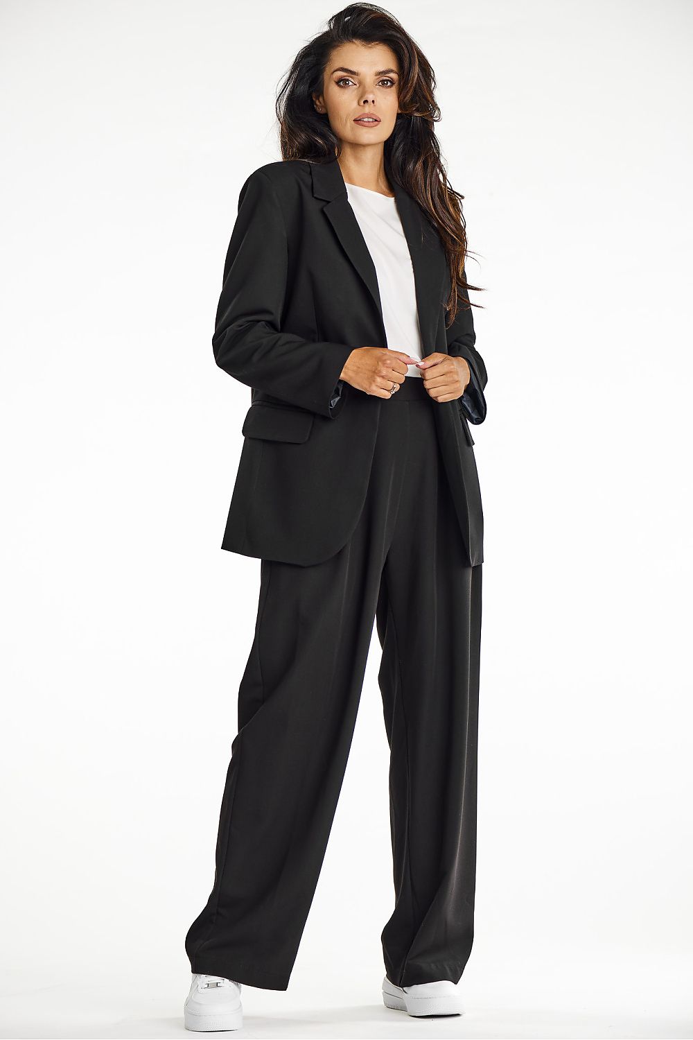 Women trousers model 201252 awama - Trendyglobal 