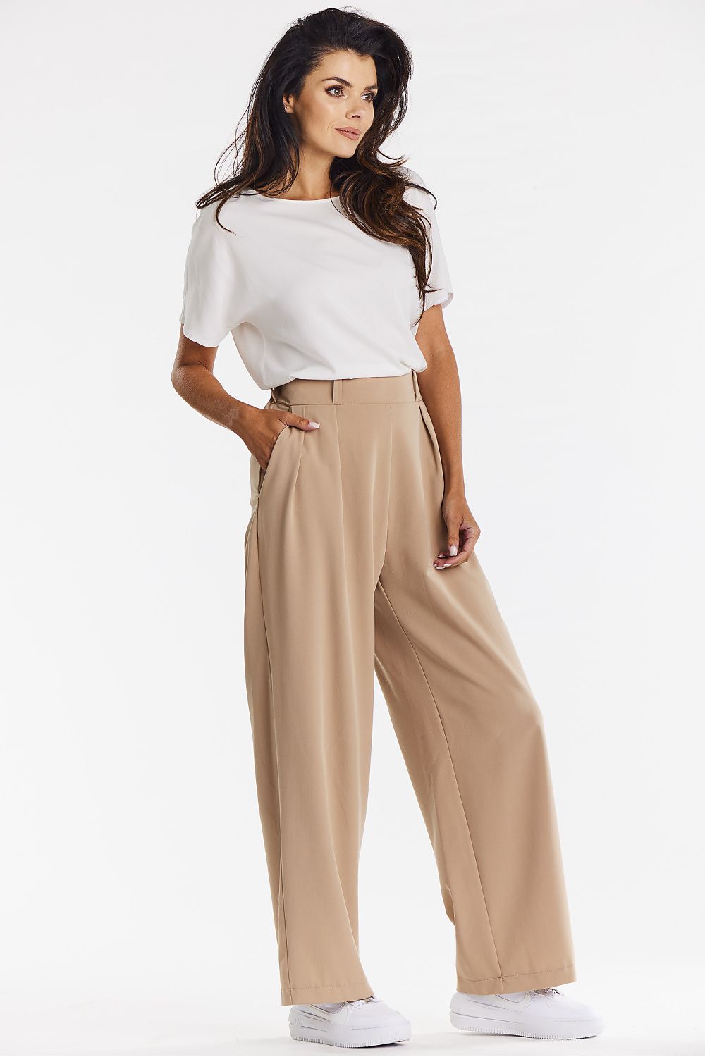 Women trousers model 201252 awama - Trendyglobal 