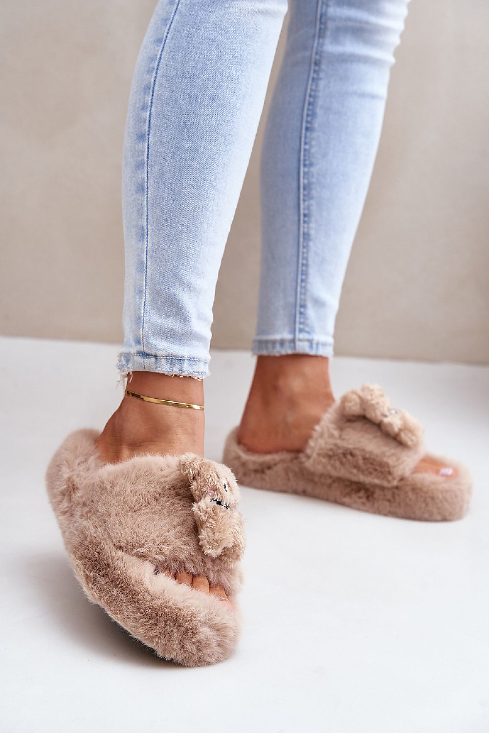 Slippers model 202179 Step in style - Trendyglobal 