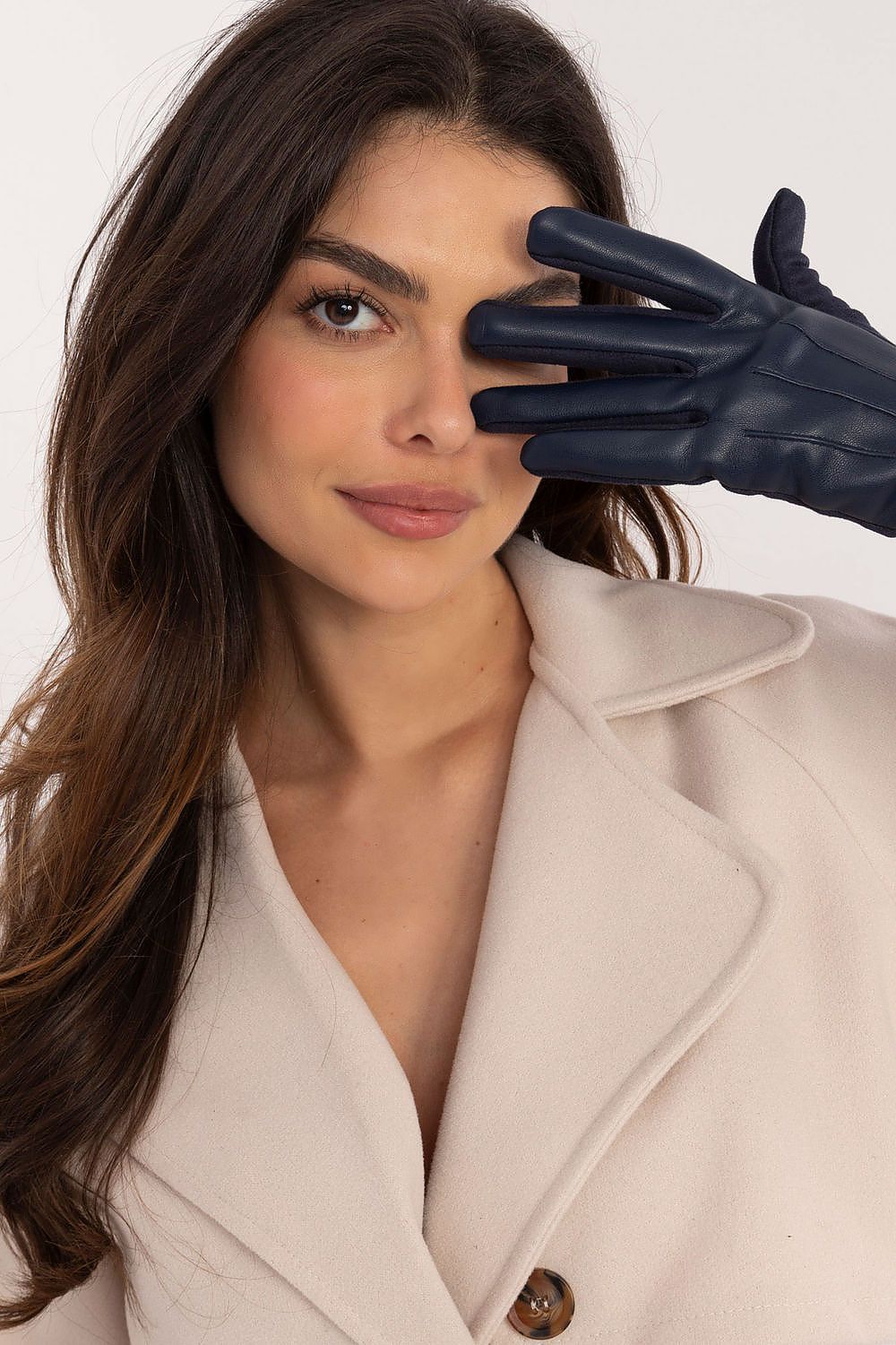 Gloves model 202517 AT - Trendyglobal 