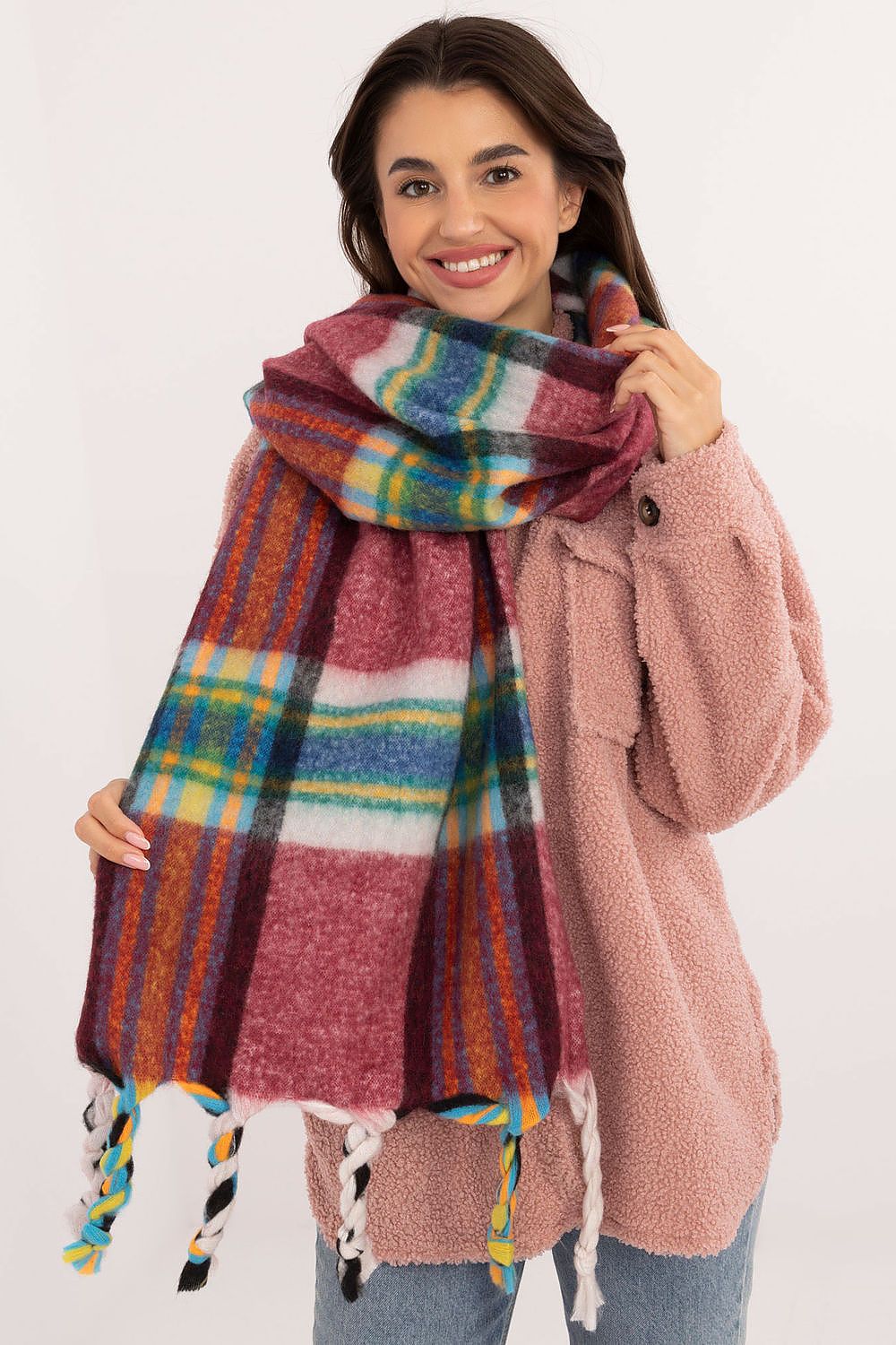 Scarf and shawl with Ruter 202584 AT