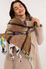 Scarf and shawl with Ruter 202584 AT