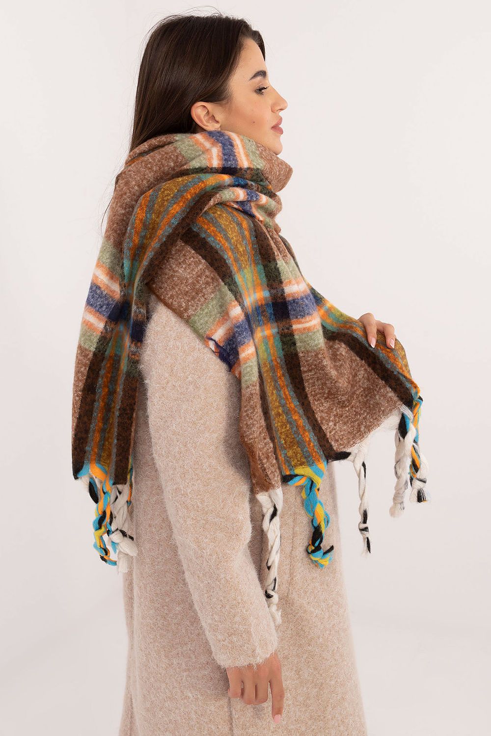 Scarf and shawl with Ruter 202584 AT