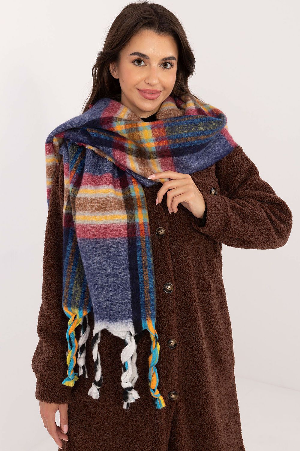 Scarf and shawl with Ruter 202584 AT