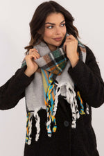 Scarf and shawl with Ruter 202584 AT