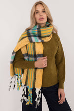 Scarf and shawl with Ruter 202584 AT