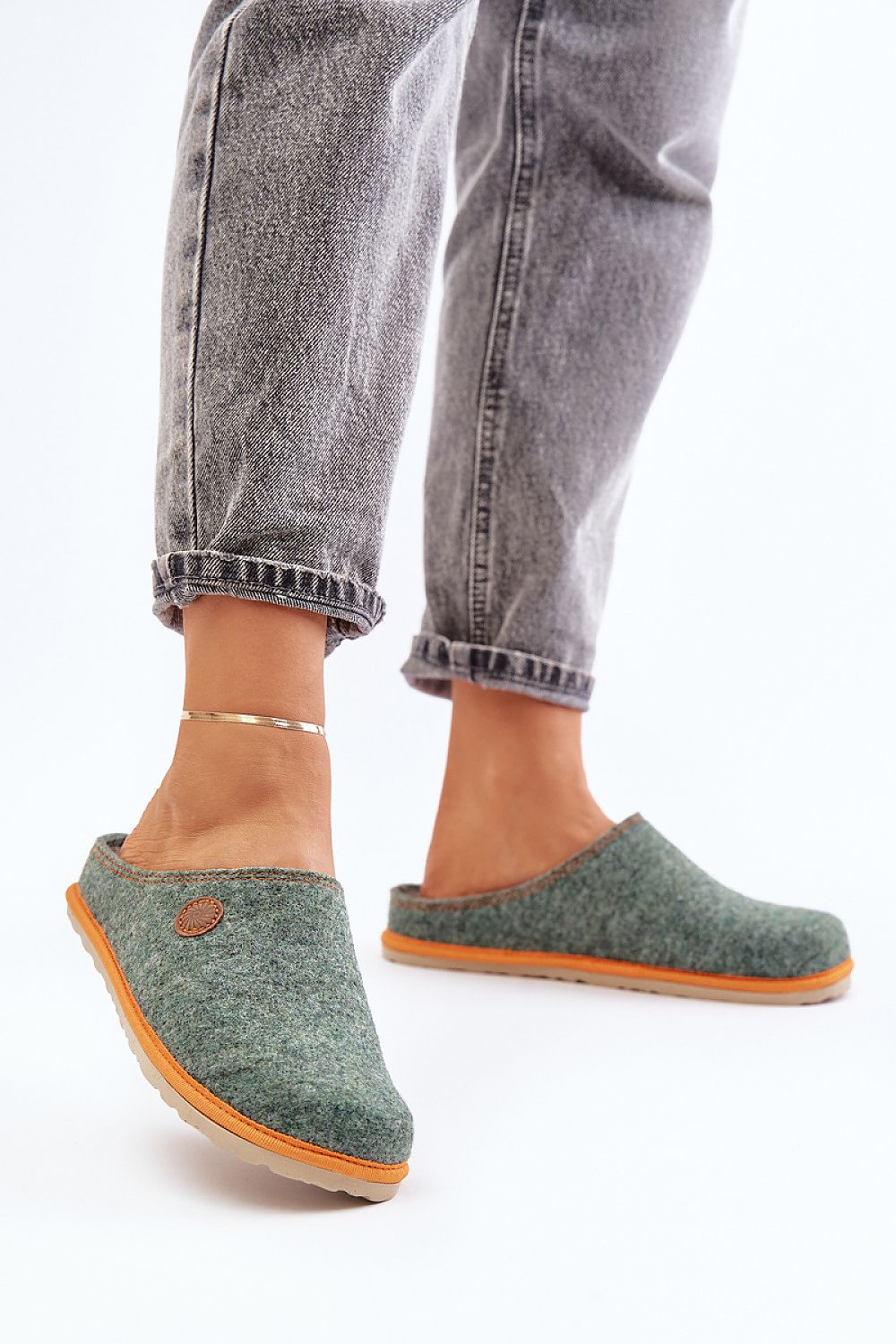 Slippers model 202657 Step in style - Trendyglobal 