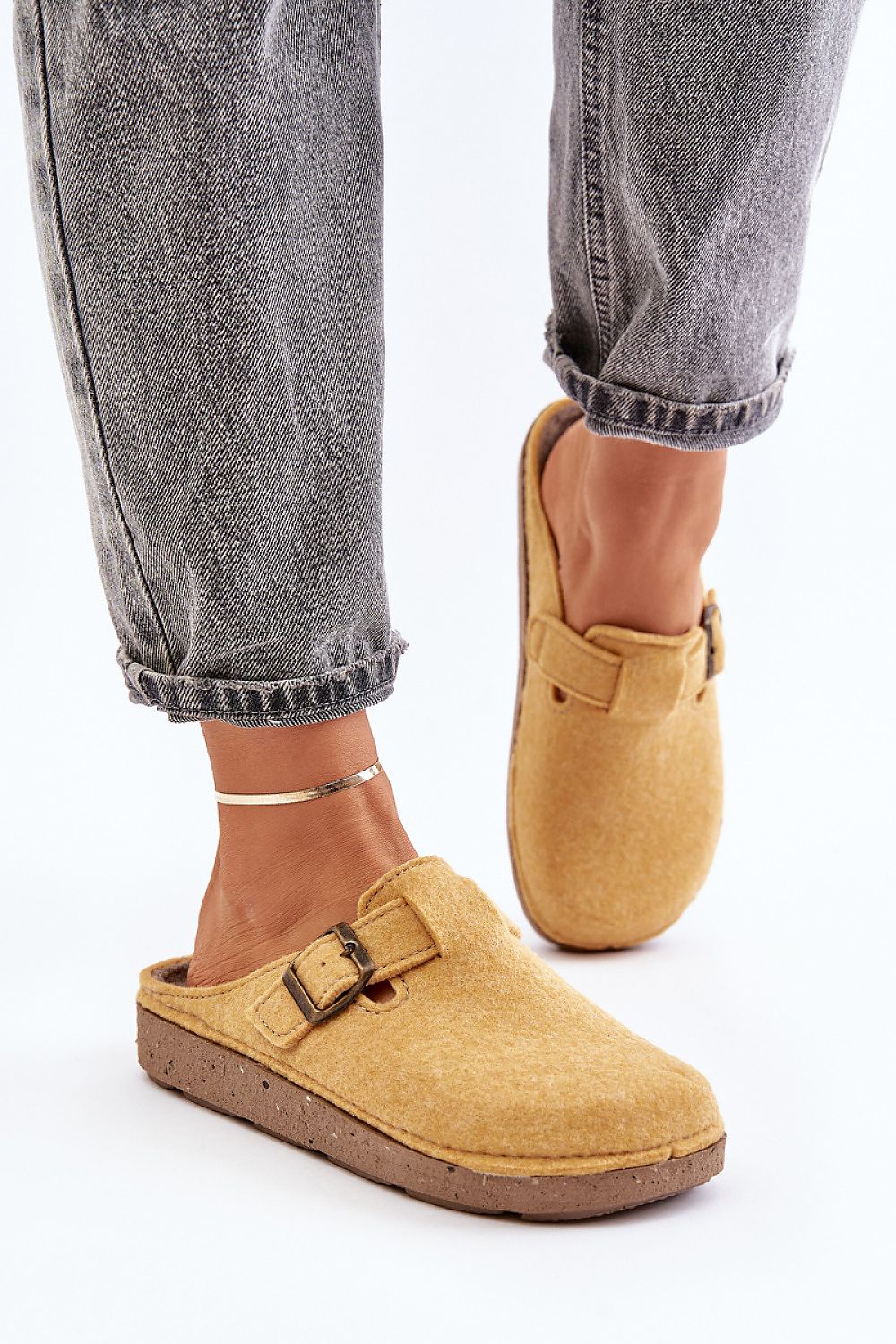 Slippers model 202659 Step in style - Trendyglobal 