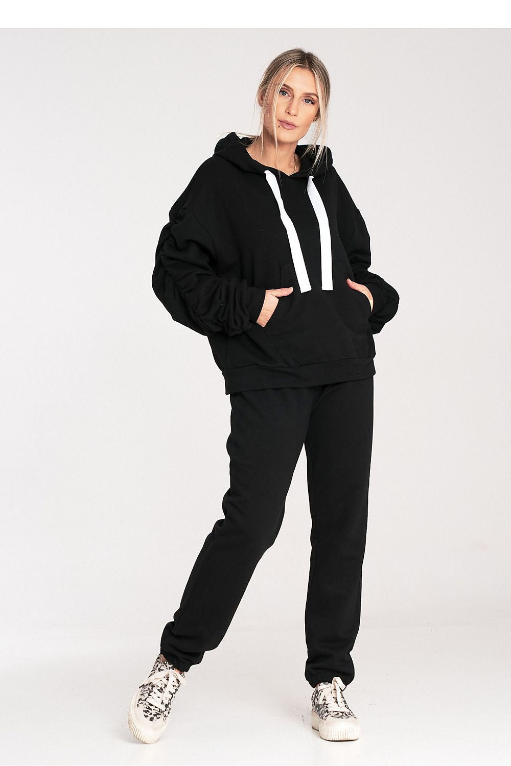 Tracksuit trousers model 203129 Figl