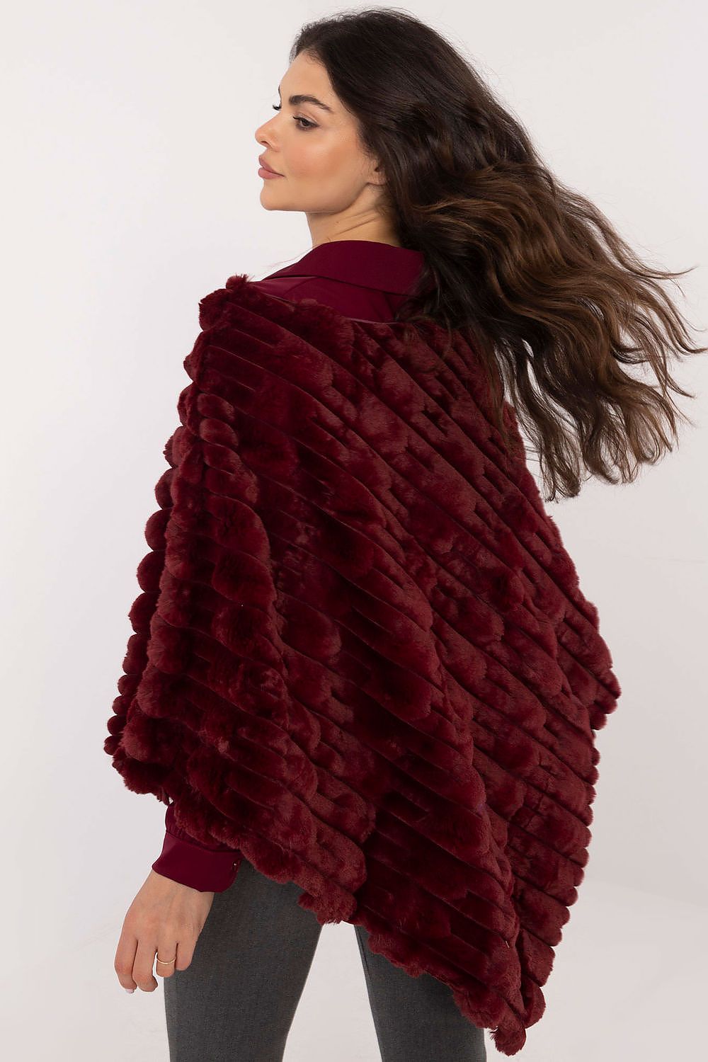 Poncho model 190863 AT