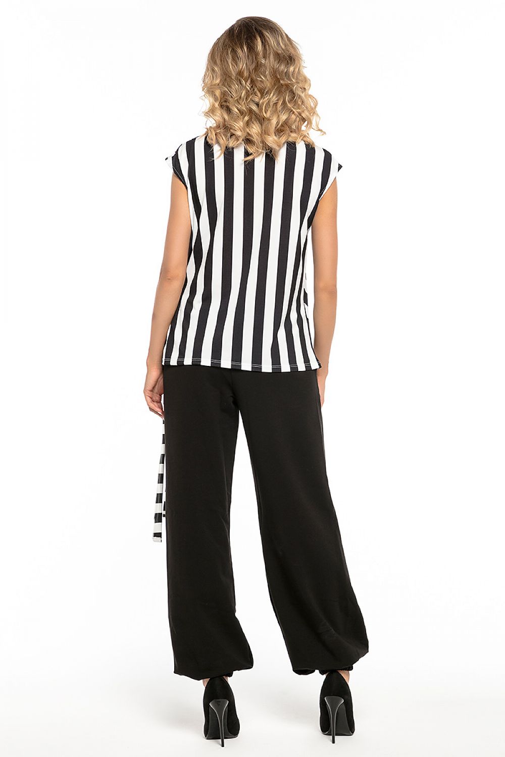 Women trousers model 121233 Tessita - Trendyglobal 