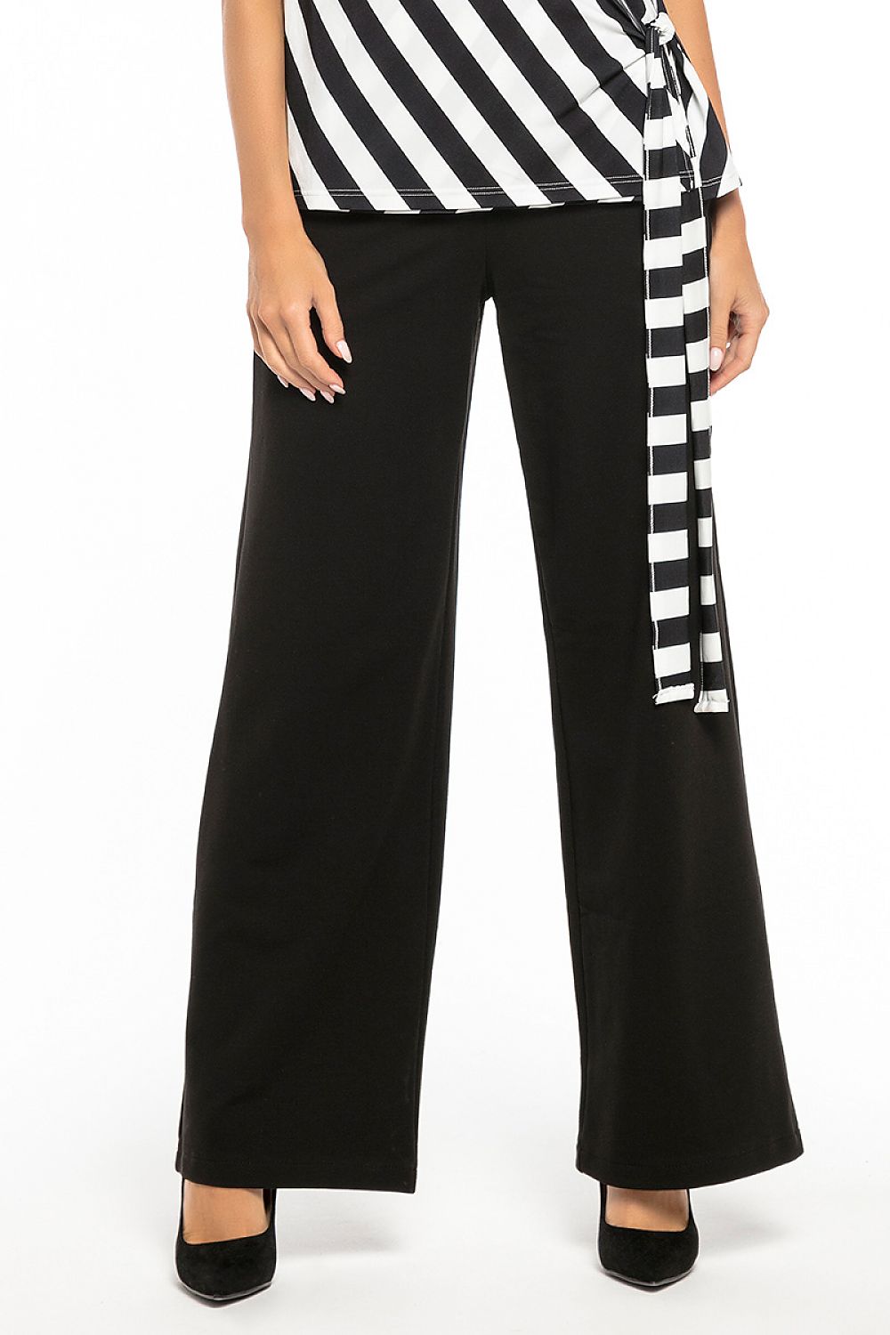 Women trousers model 121234 Tessita - Trendyglobal 