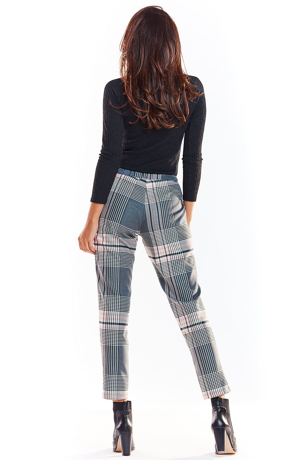 Women trousers model 139558 awama - Trendyglobal 