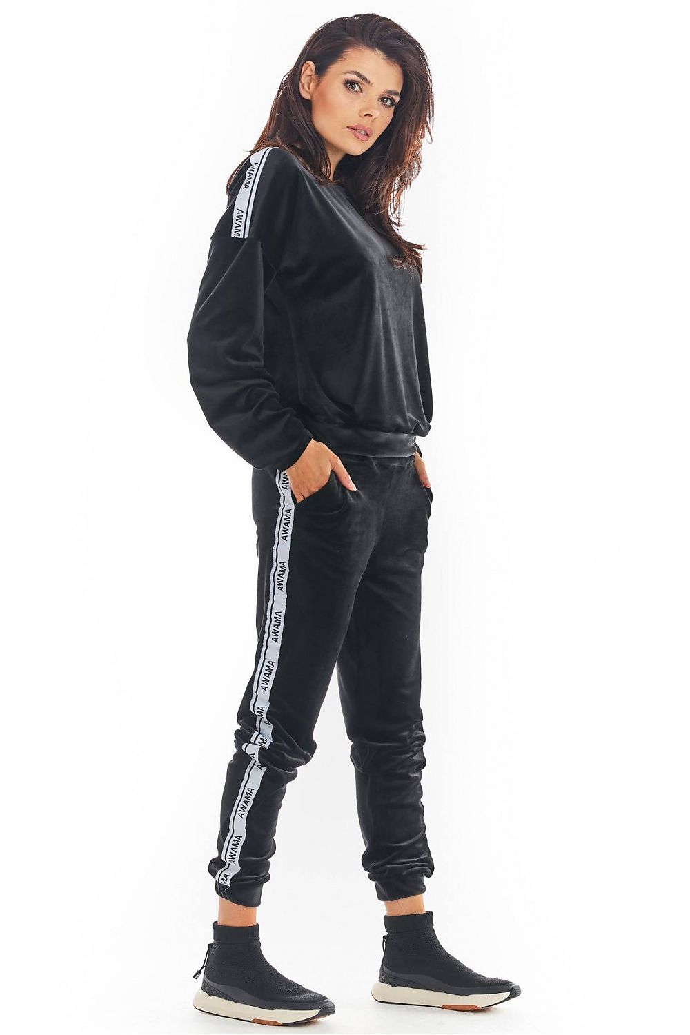 Tracksuit trousers model 149805 awama