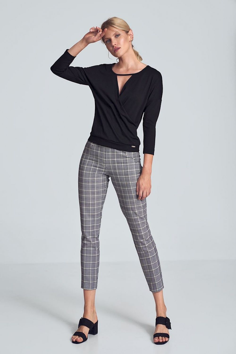 Women trousers model 150783 Figl - Trendyglobal 