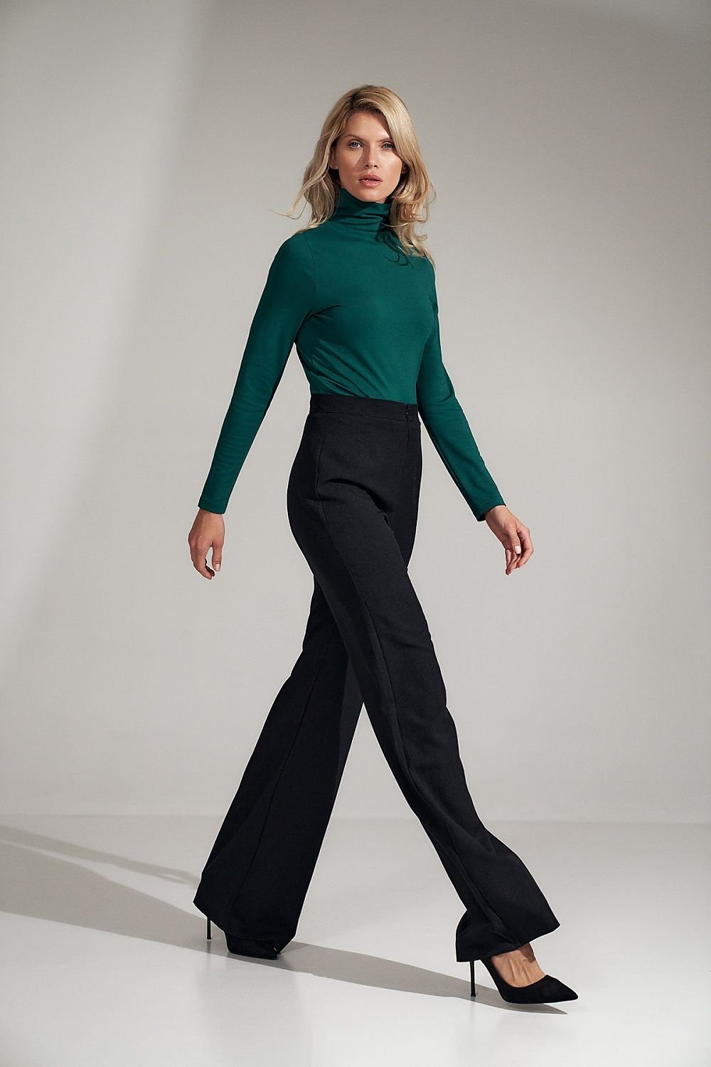 Women trousers model 150790 Figl - Trendyglobal 