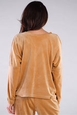 Sweatshirt model 155458 awama - Trendyglobal 