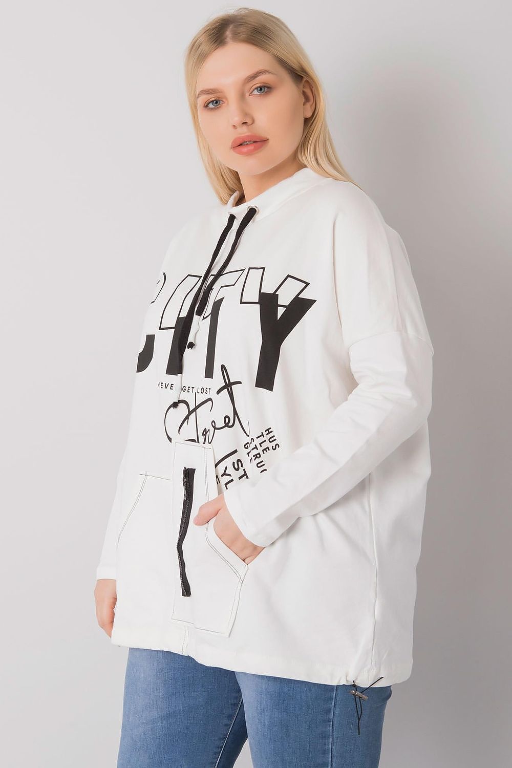 Sweatshirt model 160041 Relevance - Trendyglobal 