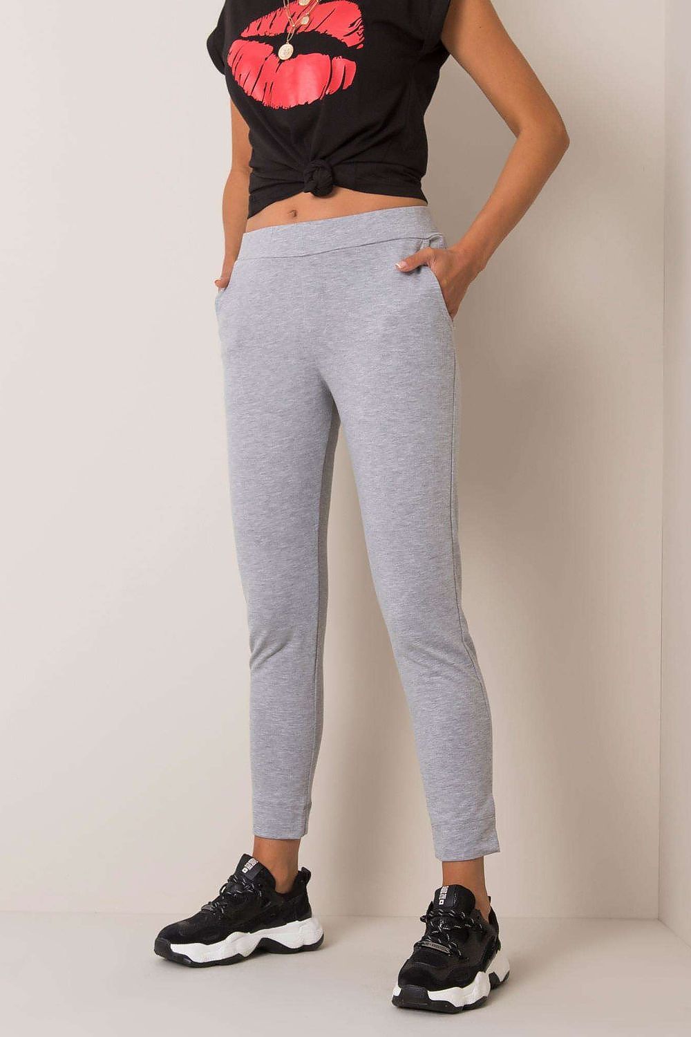 Tracksuit trousers model 166245 BFG - Trendyglobal 