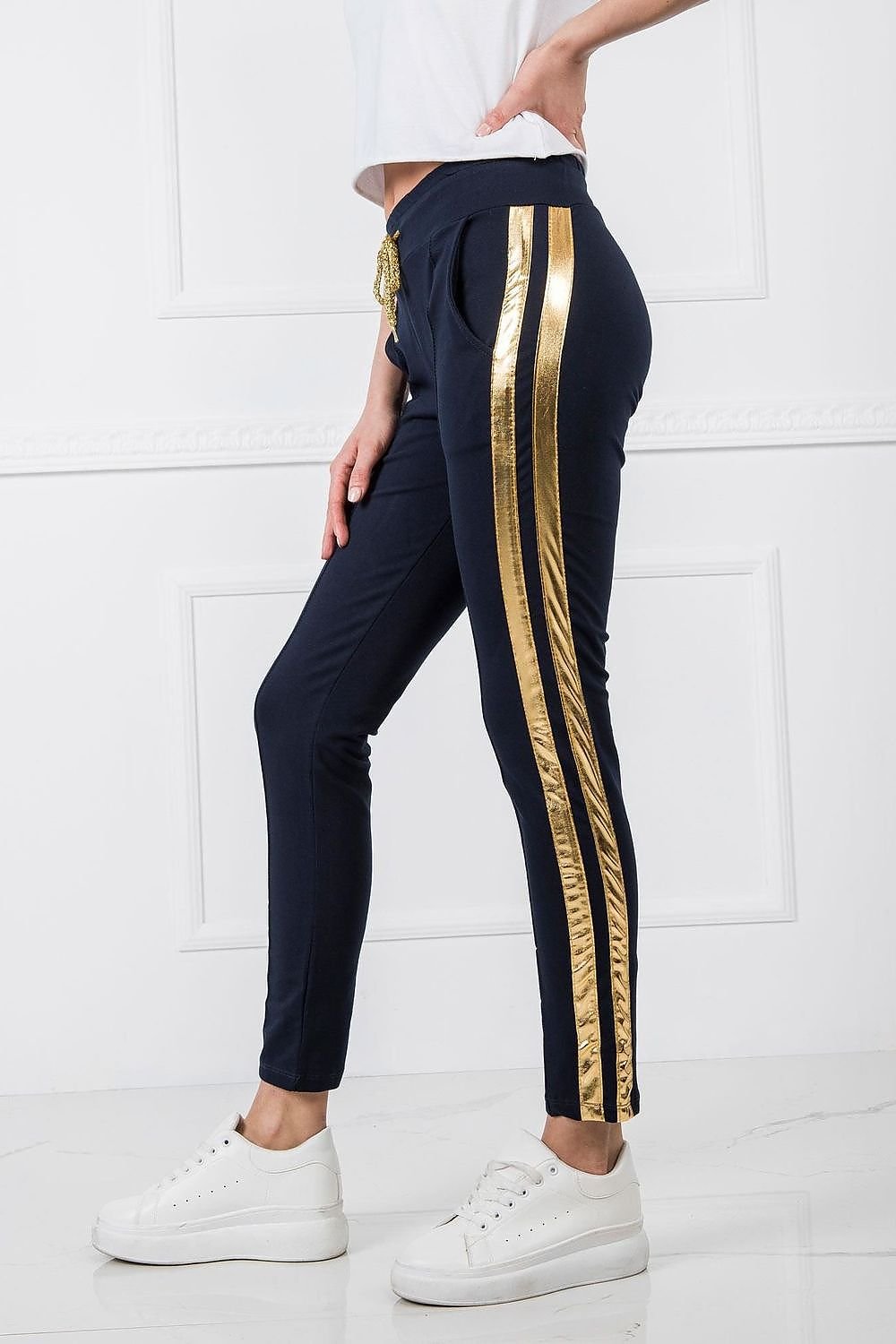 Tracksuit trousers model 166248 BFG - Trendyglobal 