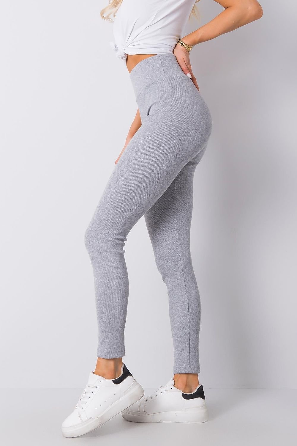 Long leggings model 167295 BFG - Trendyglobal 