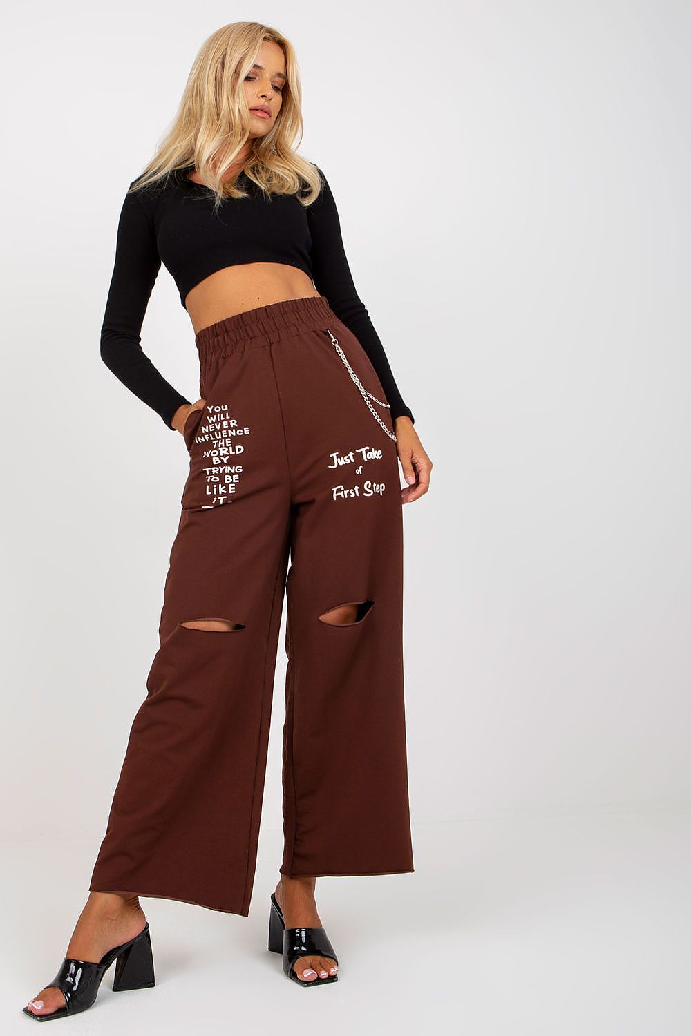 Women trousers model 168264 Fancy - Trendyglobal 