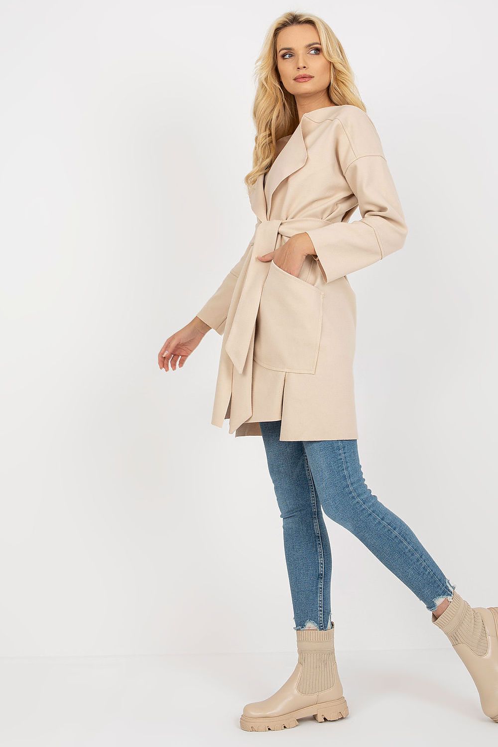 Coat model 171330 Och Bella - Trendyglobal 