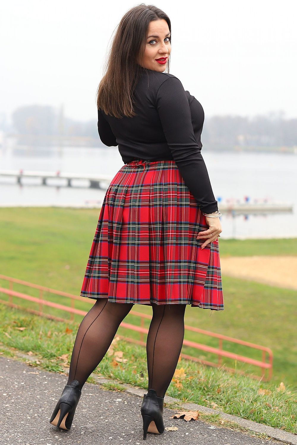 Plus size Skirt model 171498 Karko - Trendyglobal 