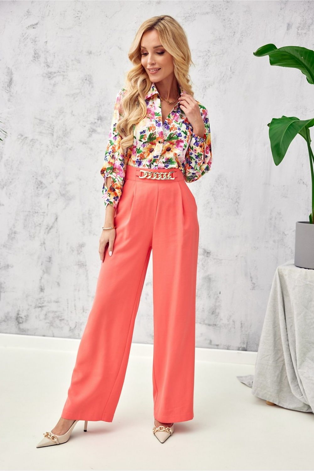 Women trousers model 172959 Roco Fashion - Trendyglobal 